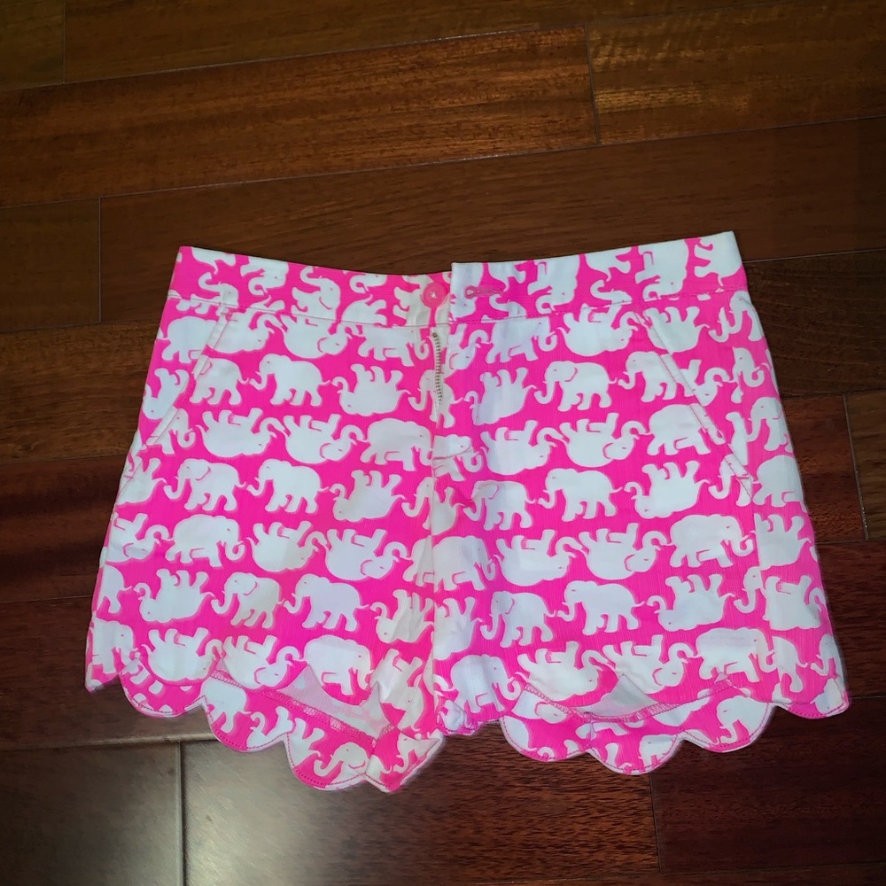 Lilly Pulitzer Scallop Bottom Elephant Shorts